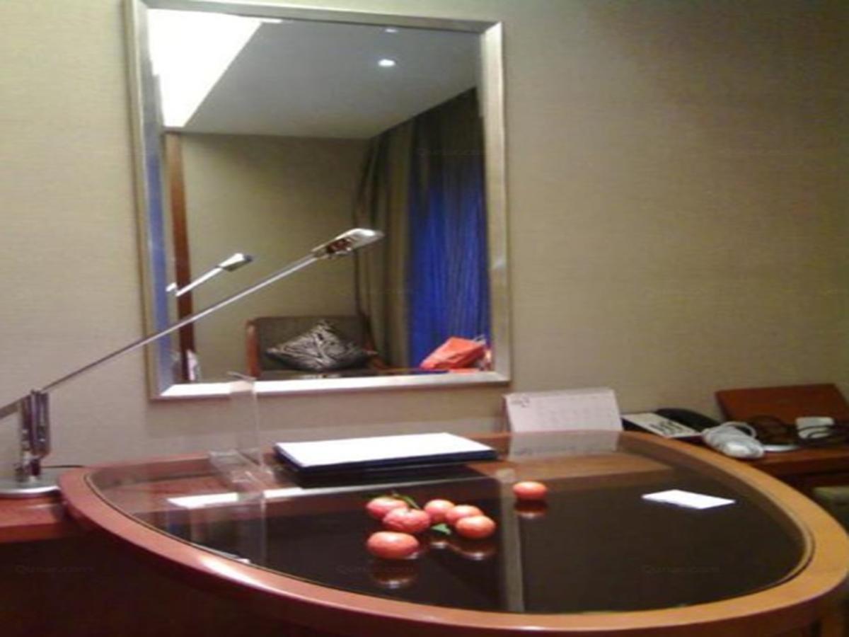 Gloria Grand Hotel Wuxi Wuxi  Eksteriør billede