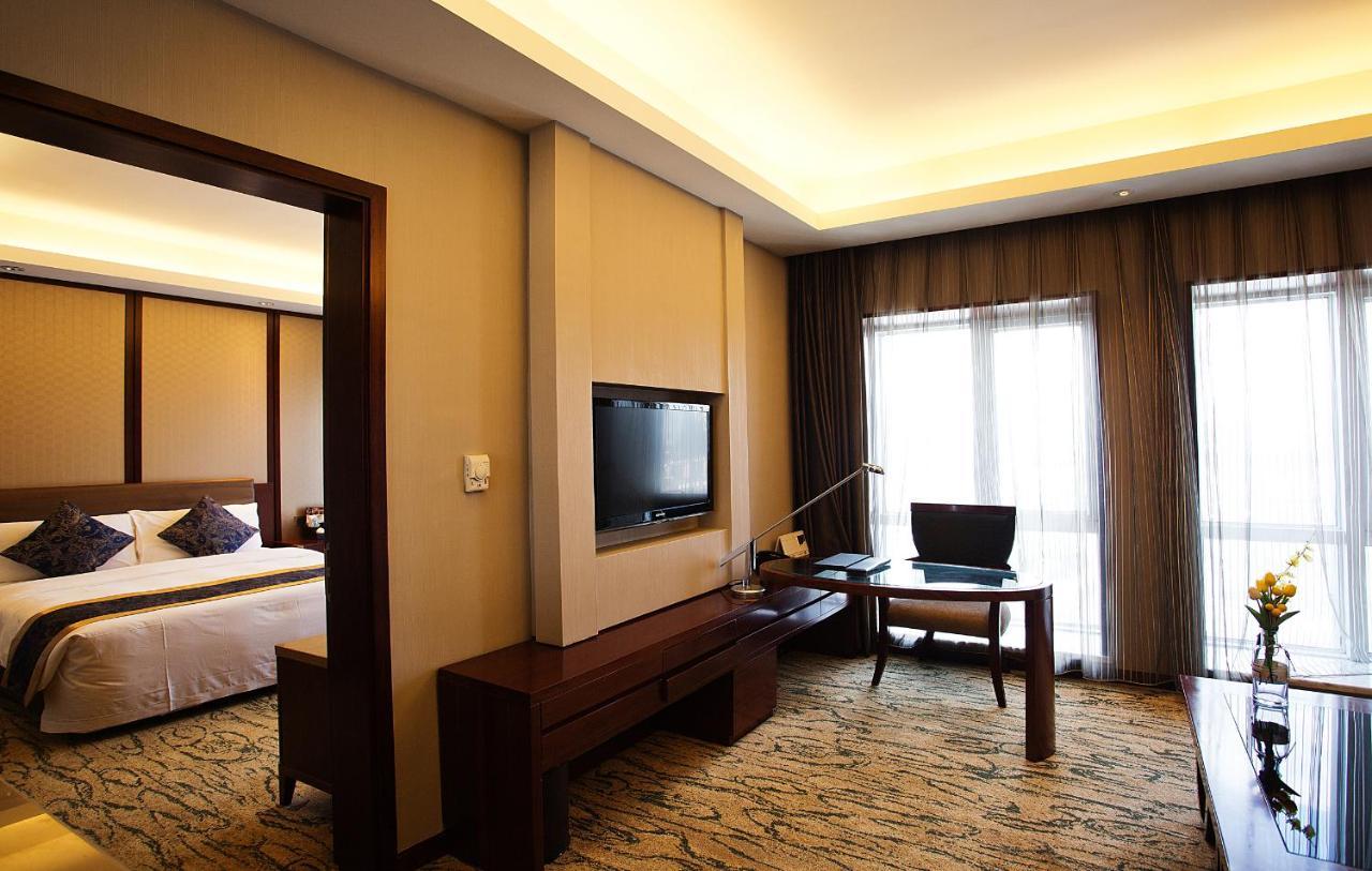Gloria Grand Hotel Wuxi Wuxi  Eksteriør billede